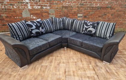 CLEARANCE (No returns/No refund) Farrow Fabric Corner Sofa - 2c2 Grey/Black 